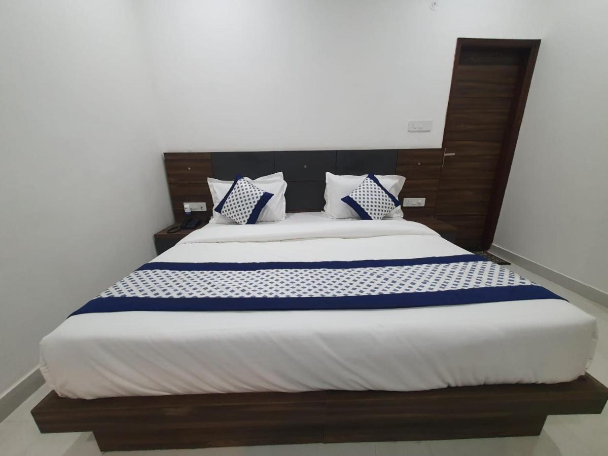 Hotel Kds Residency Greater Noida Zewnętrze zdjęcie