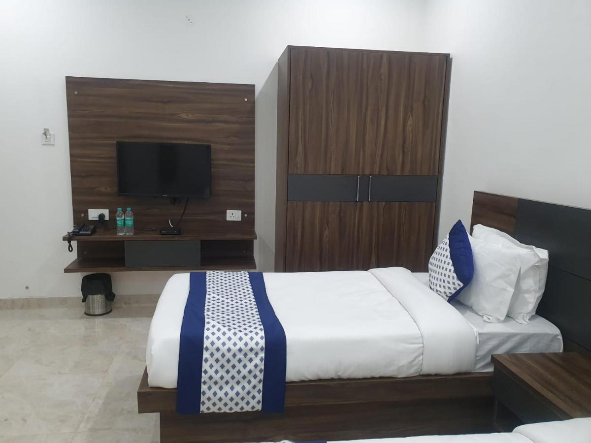 Hotel Kds Residency Greater Noida Zewnętrze zdjęcie