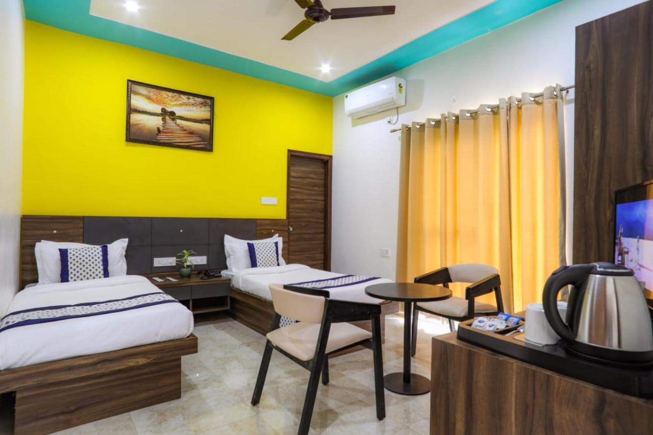 Hotel Kds Residency Greater Noida Zewnętrze zdjęcie